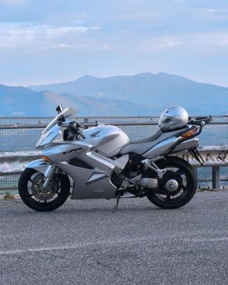 Honda VFR 800 - 2003
