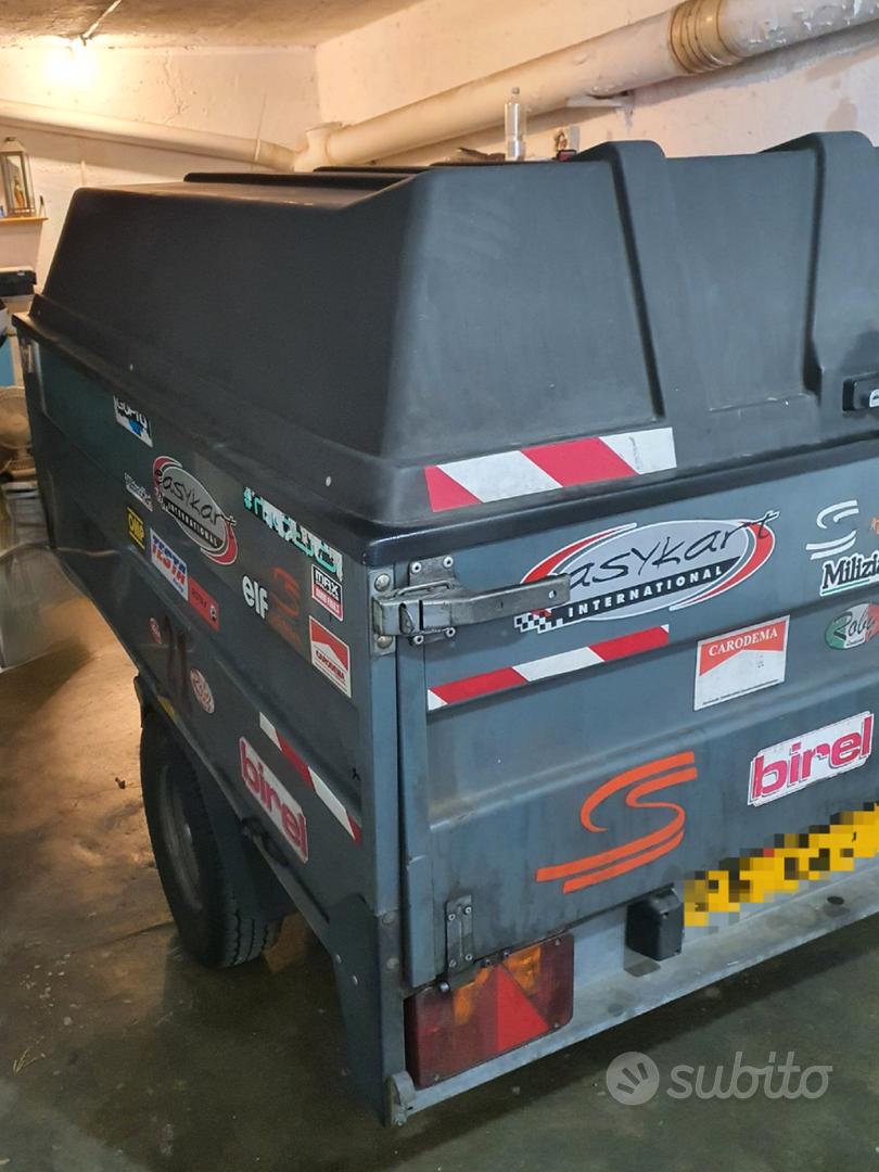 Rimorchio Carrello Appendice con Coperchio - Caravan e Camper In ...
