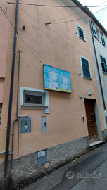 Villa a schiera su tre livelli