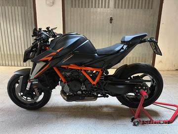 KTM 1390 Superduke 1390 R