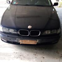 Bmw 525 D berlina anno 2000 con 153000 km.