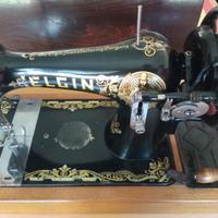 Macchina da cucire antica Elgin a mano