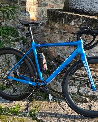 VAN RYSEL
 IN  CARBONIO  
Bici ciclocross 