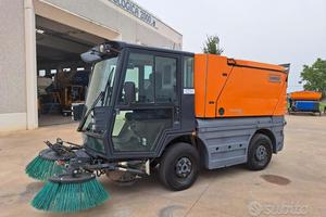 Spazzatrice aspirante SCHMIDT SWINGO 200 da 2 mc