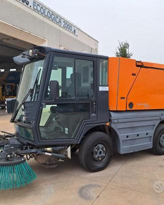 Spazzatrice aspirante SCHMIDT SWINGO 200 da 2 mc