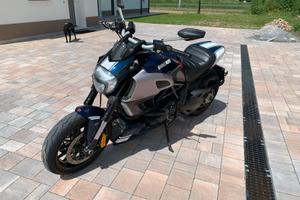 Ducati Diavel Carbon 2013 - 41.000km - perfetta