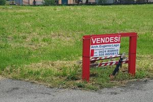 Terreno di 768 m² a Breganze