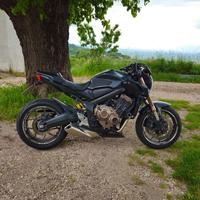 Honda CB 650 R / CB650R