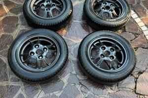 Pneumatici con cerchi in lega per Microcar