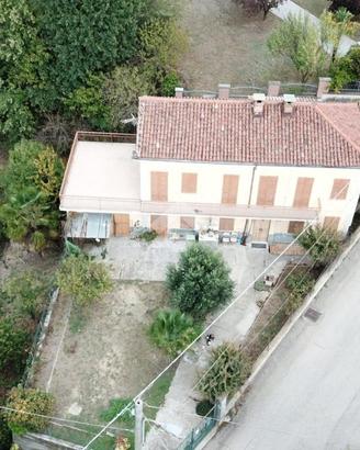 CASA INDIPENDENTE A ROCCA D'ARAZZO