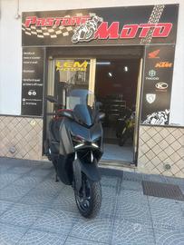 Yamaha X-Max 300