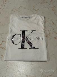 Maglietta calvin Klein Bianca