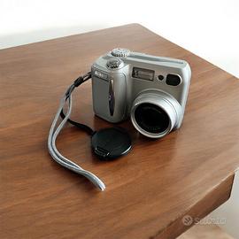 Nikon Coolpix 885