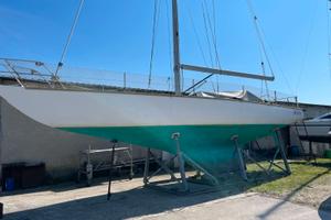 barca a vela in alluminio