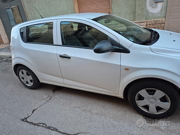 Chevrolet aveo 2012