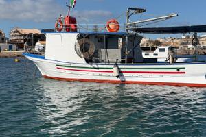 Barca da pesca con licenza