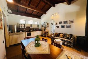 Villa di 40000 m² con 3 locali e posto auto a Vill