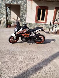 Ktm duke 390