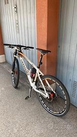 Cannondale taurin carbon