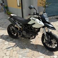 Ducati hypermotard 796 A2