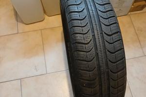 Gomme Pirelli 175/65/15,,, 2+2