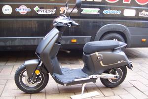 Super Soco CUX LUXURY