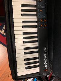 Tastiera numacompact2. 88tasti. Tenuta molto bene