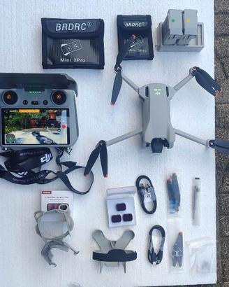 Dji mini 3 con kit Fly more combo + accessori