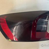 Fanale posteriore sx bmw x1 u11 2022 2026