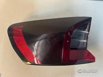 Fanale posteriore sx bmw x1 u11 2022 2026