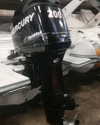 Fuoribordo 200 cavalli