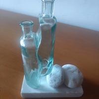 vaso con vetro e marmo