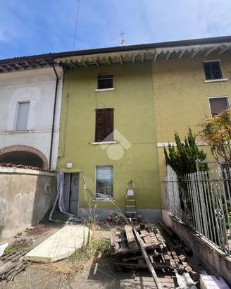 2 LOCALI A VEROLANUOVA