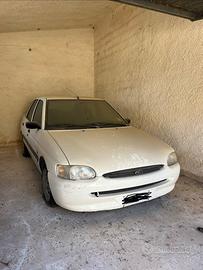 Ricambi Ford Escort 1.6.     16v