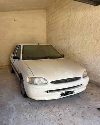 Ricambi Ford Escort 1.6.     16v