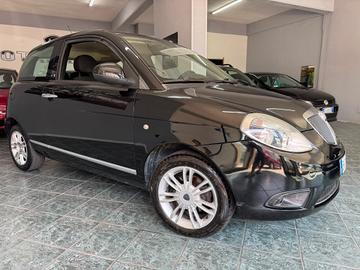 Lancia Ypsilon 1.3 MJT 75 CV Diva