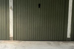 Box auto singolo piastrellato con luce/corrente