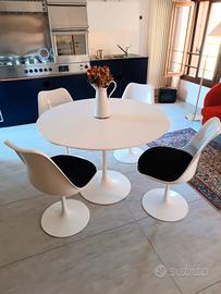 Tavolo Design 4 Sedie 