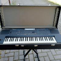 Roland E 70 con accessori 