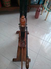 Tappabottiglie in legno lavorato d' epoca 