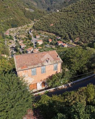 CASA INDIPENDENTE A CARPASIO