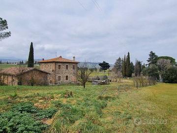 Villa di 395 m² con più di 5 locali e box auto a P