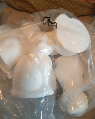 5 gatti polistirolo cm14 +1 danneggiato