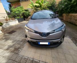 Toyota C-HR 1.8 Hybrid E-CVT Business