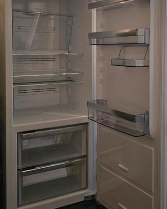 Frigorifero da incasso AEG senza freezer 