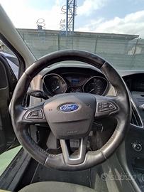 Volante FORD FOCUS del 2015