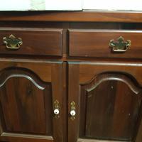 Mobili in legno massello Del Tongo 