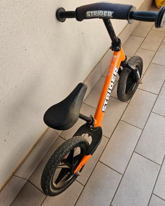 Bicicletta balance bike per bambini senza pedali