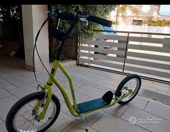 monopattino sportivo 