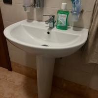 Lavandino da bagno in ceramica